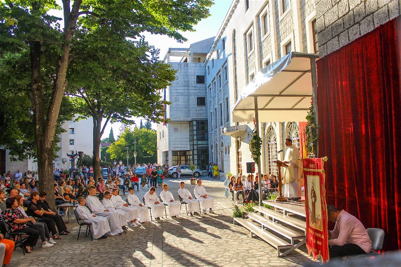 234238733 1449132272116547 4379157195510582454 n-opt